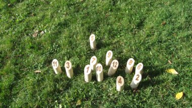 Mölkky v Habrmannově parku / TOTEM