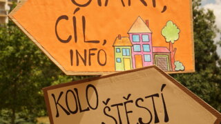 Bolevec ožil zpěvem, hudbou, rozhovory i vůní kávy či opečeného buřtu! / 13