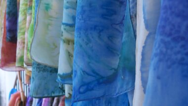 Malování na hedvábí / TOTEM Senioři