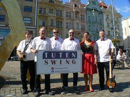 Tuten Swing / TOTEM Místo setkávání se