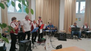 Hudební odpoledne se Seniorkapelou / 8