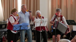 Hudební odpoledne se Seniorkapelou / 8