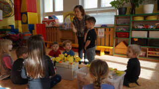 Mezigenerační setkání s Kytičkou - tvoření na jarmark / 7