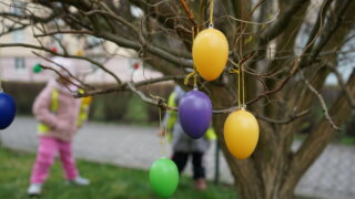 Mezigenerační setkání s Kytičkou - tvoření na jarmark / 11