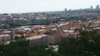 Na Petřínskou rozhlednu / 7