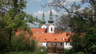Na Petřínskou rozhlednu / 17