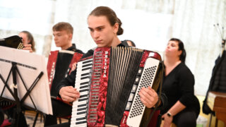 Sousedský jarmark pod jednou střechou / 59