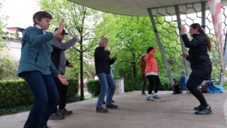 Čchi-kung v Habrmannově parku / 1