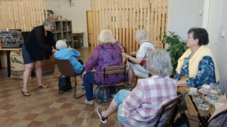 Do Dýšinské pražírny Coffee77 / 1