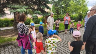 Babičky a děda ve školce / 1