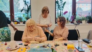 Brože ze zipů / 18