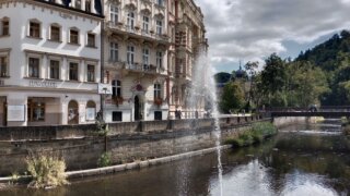 Na vyhlídku Diana a lázeňskou kolonádou / 28