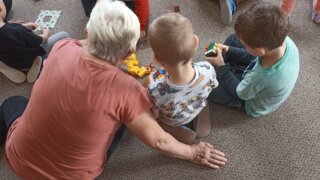 Úsměvy mezi generacemi / TOTEM 