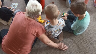 Úsměvy mezi generacemi / TOTEM 