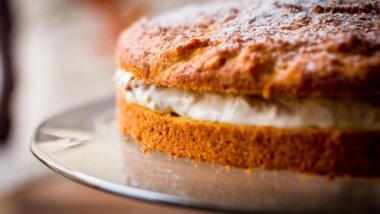 Dobroty z kuchyně: Mrkvový dort / TOTEM Místo setkávání se