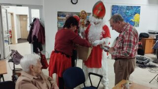 Poslední letošní vystoupení Seniorkapely mělo i nečekané, ale milé zpestření / TOTEM 