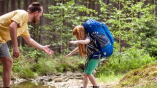 Co je vlastně dobrovolnictví a kde se můžete zapojit / TOTEM 