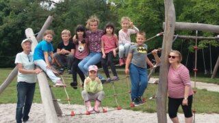 Chytněte si své TOTEMové pírko! Příměstské tábory, které baví. / TOTEM Místo setkávání se