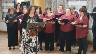 Jaro v TOTEMu: Přivítali jsme ho písničkou, tancem i šavlemi / TOTEM Místo setkávání se