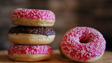 Dobroty z kuchyně: Donuty / TOTEM Místo setkávání se