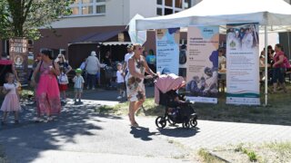 Sousedský jarmark opět propojil generace a sousedy / 60