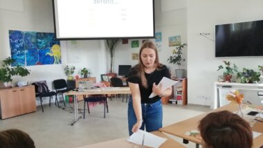Rozumím svým vnoučatům / TOTEM Senioři