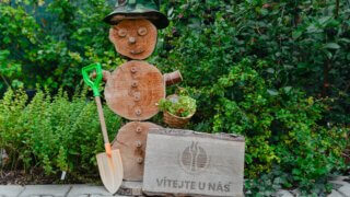 Otevření sezóny na Doubravce a medaile ze senátu pro V. Faiferlíkovou / 1